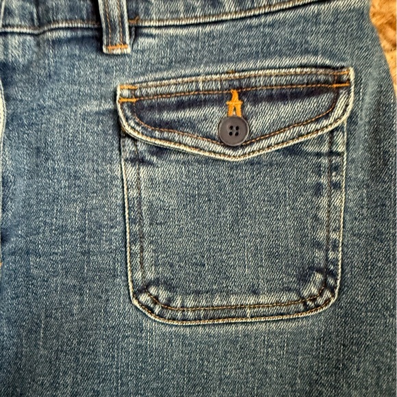 Jones New York 10 Petite Blue Denim Skirt with Patch Pockets - Picture 2 of 6